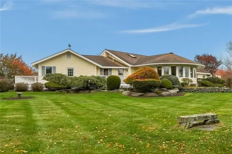 68 Riverscape Lane Tiverton RI 02878