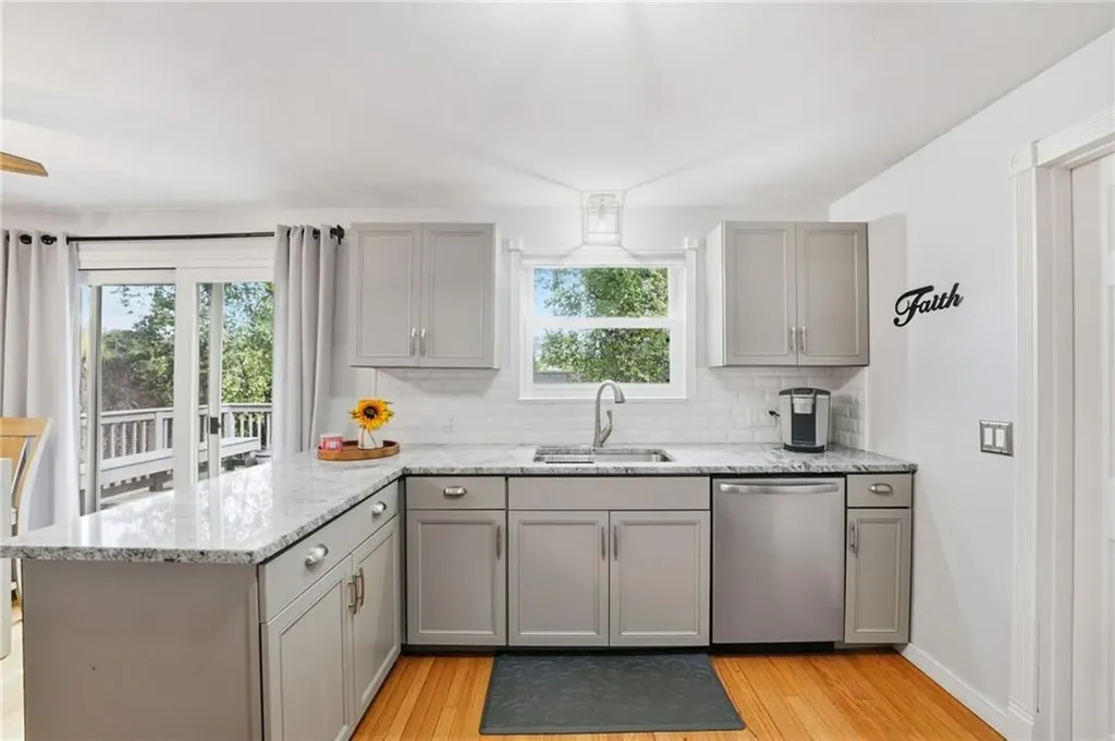 52 Glen Drive West Warwick RI 02893