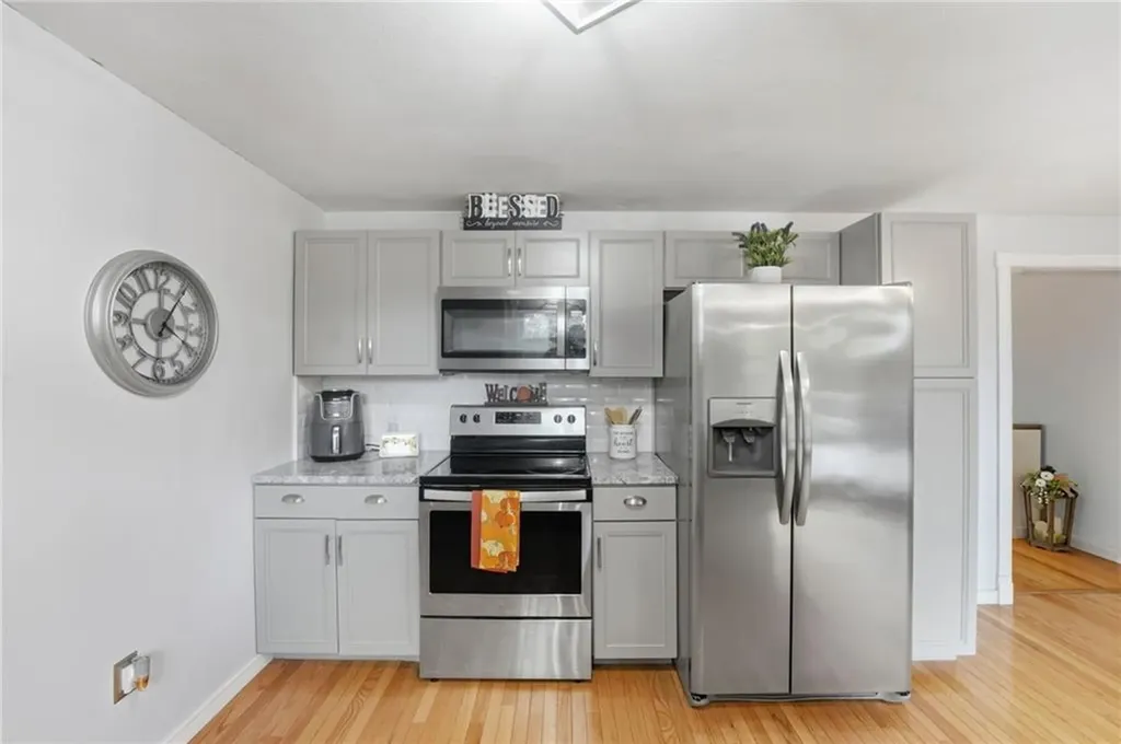 52 Glen Drive West Warwick RI 02893