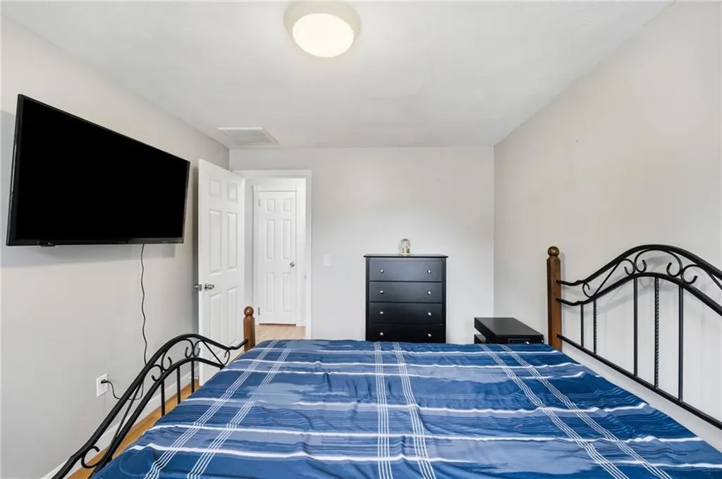 52 Glen Drive West Warwick RI 02893