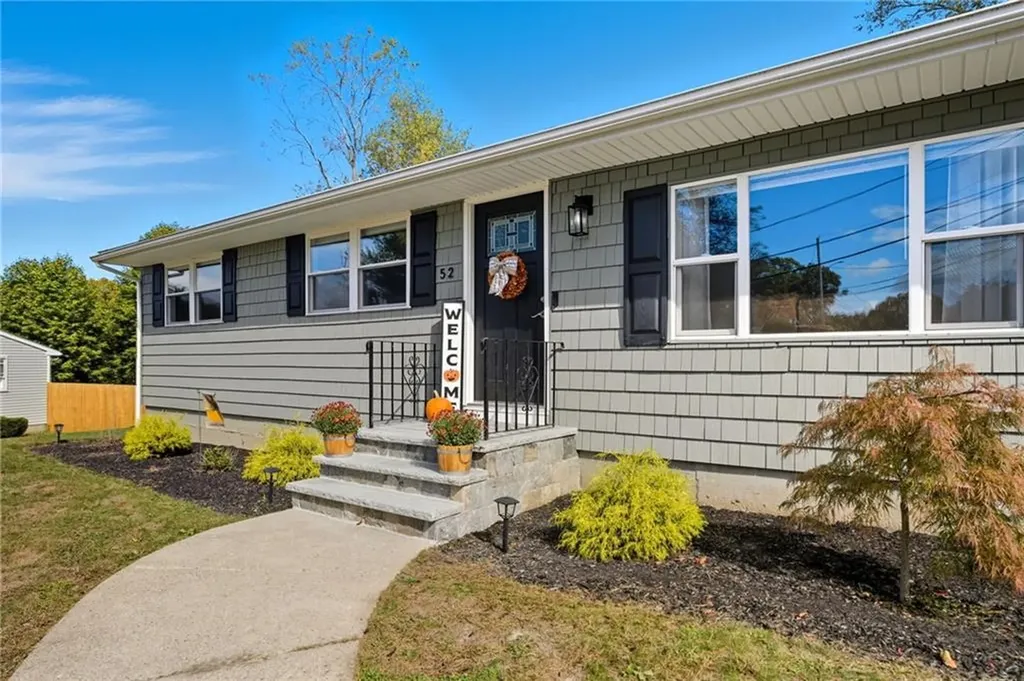 52 Glen Drive West Warwick RI 02893