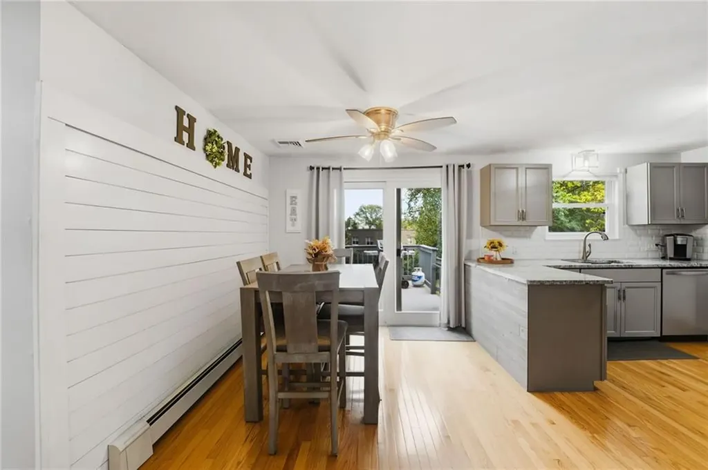 52 Glen Drive West Warwick RI 02893