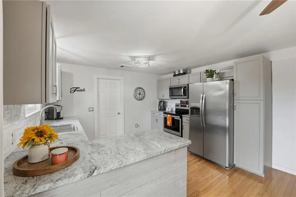 52 Glen Drive West Warwick RI 02893