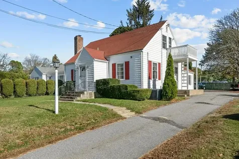 74 Valley Road Middletown RI 02842