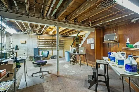 74 Valley Road Middletown RI 02842