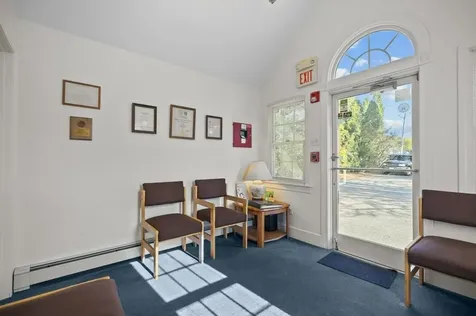 74 Valley Road Middletown RI 02842