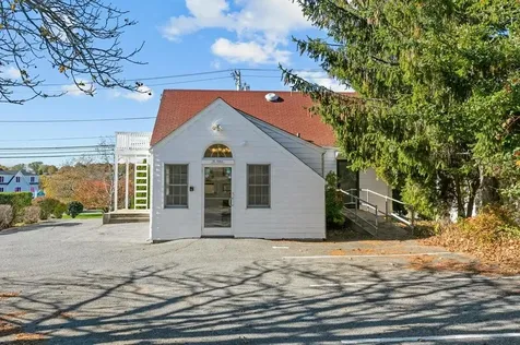 74 Valley Road Middletown RI 02842