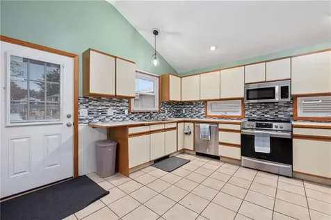 422 Shady Valley Road Coventry RI 02816