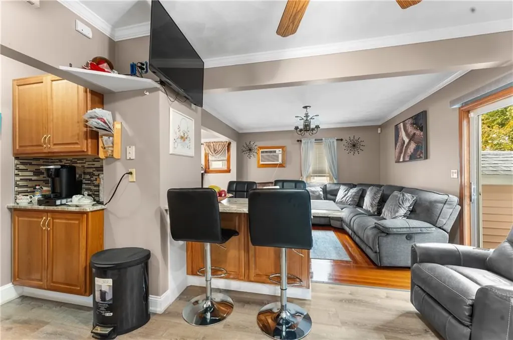 51 Seventh Street East Providence RI 02914