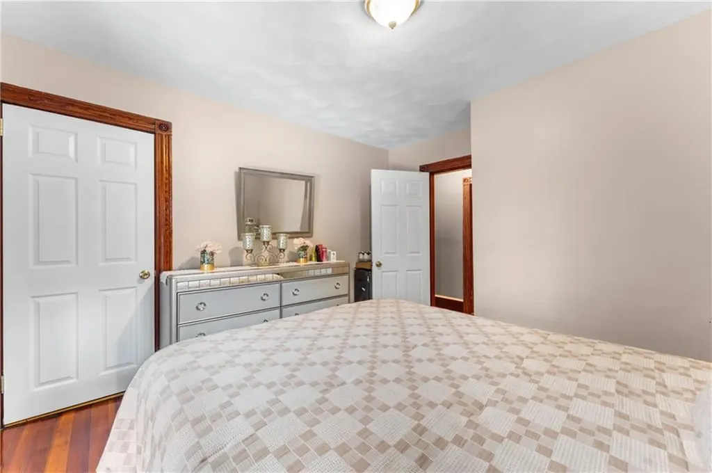 51 Seventh Street East Providence RI 02914