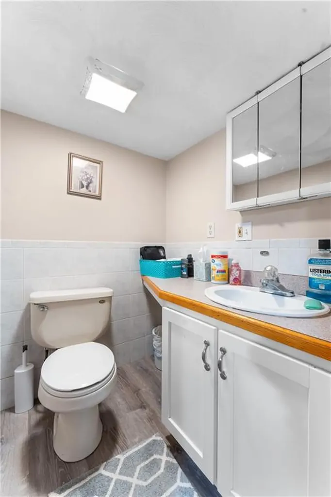 51 Seventh Street East Providence RI 02914