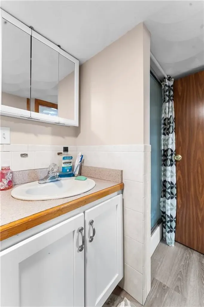 51 Seventh Street East Providence RI 02914