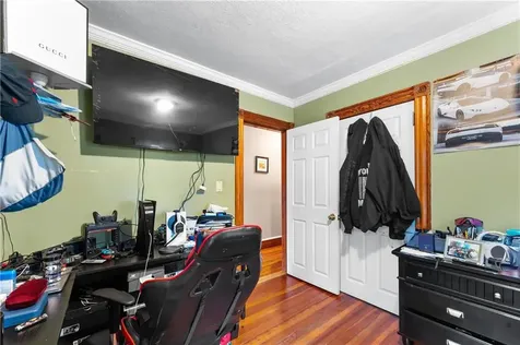 51 Seventh Street East Providence RI 02914