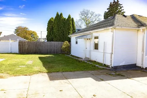 95 Elwyn Street Cranston RI 02920