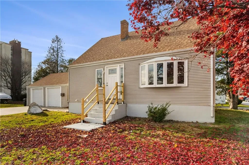 56 Irving Avenue East Providence RI 02914