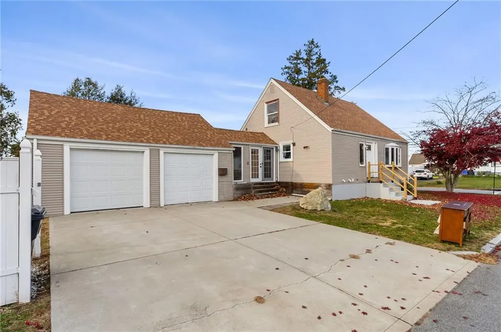 56 Irving Avenue East Providence RI 02914