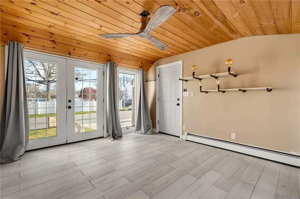 56 Irving Avenue East Providence RI 02914