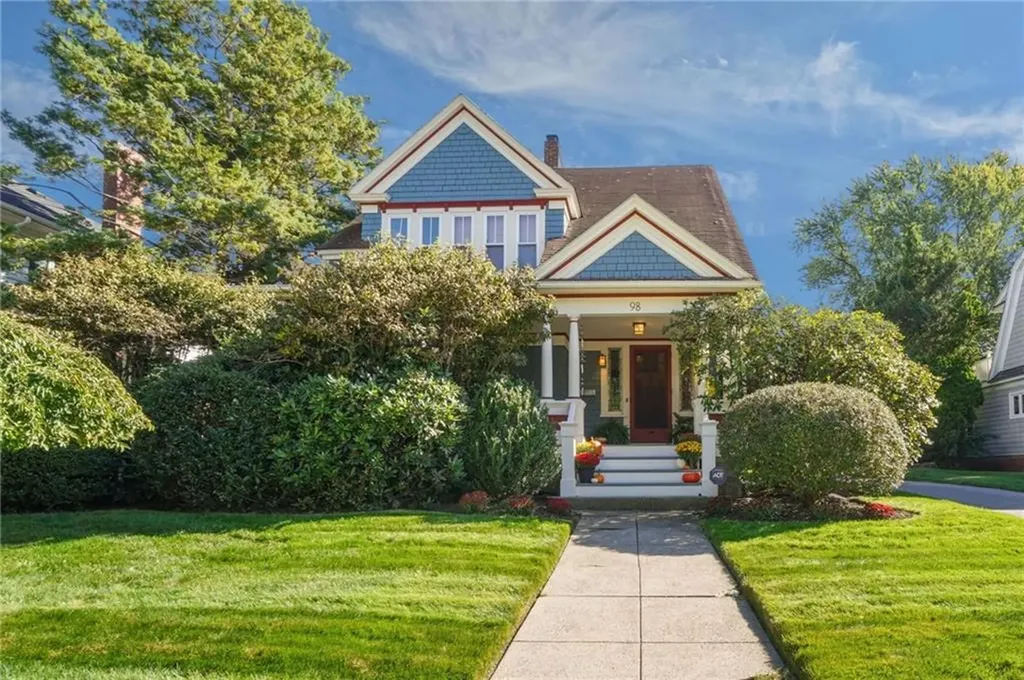 98 Columbia Avenue Cranston RI 02905