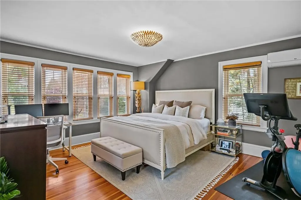 98 Columbia Avenue Cranston RI 02905