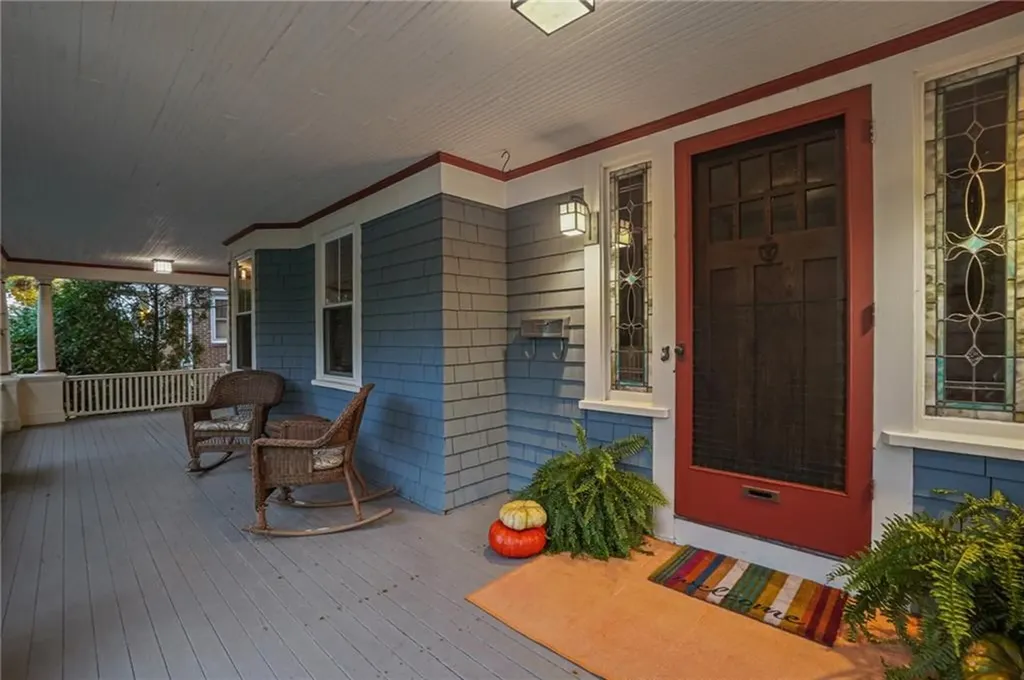 98 Columbia Avenue Cranston RI 02905