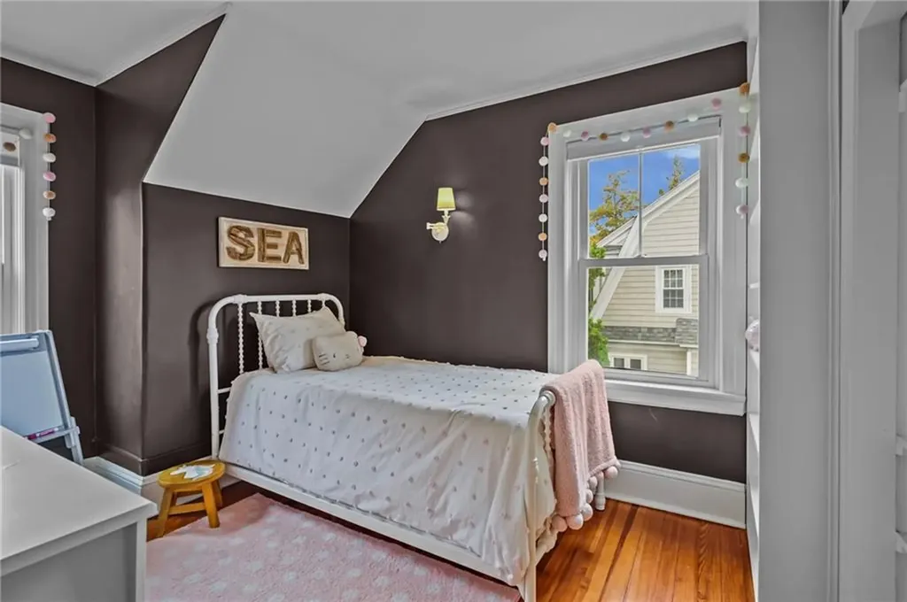 98 Columbia Avenue Cranston RI 02905