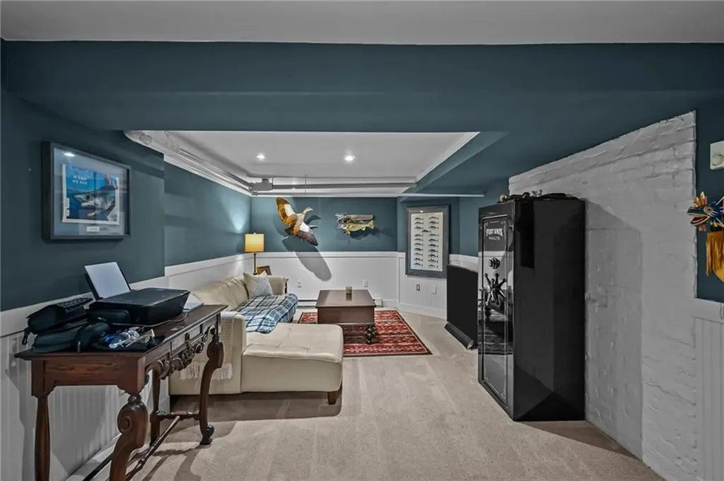 98 Columbia Avenue Cranston RI 02905