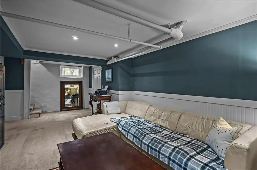 98 Columbia Avenue Cranston RI 02905