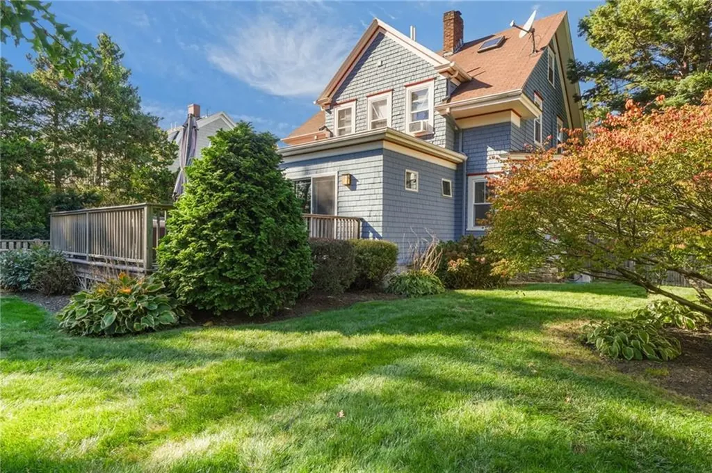 98 Columbia Avenue Cranston RI 02905