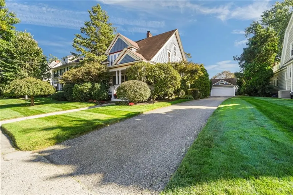 98 Columbia Avenue Cranston RI 02905