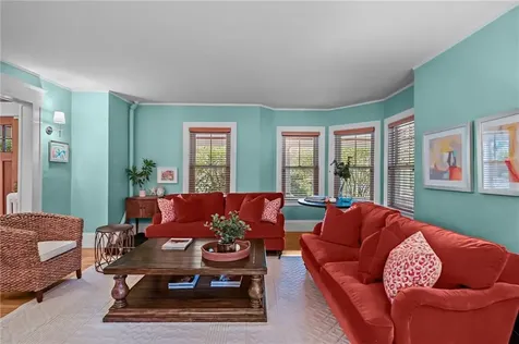 98 Columbia Avenue Cranston RI 02905