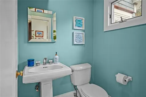 98 Columbia Avenue Cranston RI 02905