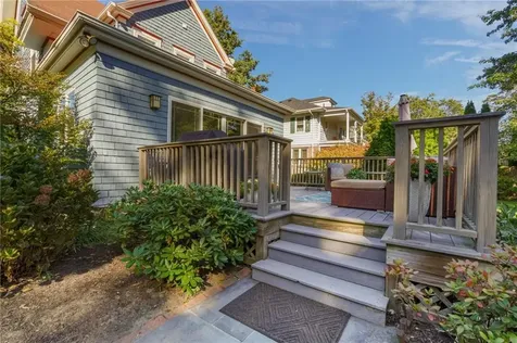 98 Columbia Avenue Cranston RI 02905