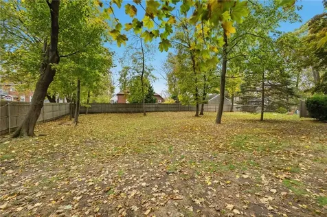 30 Riverwoods Court East Providence RI 02916