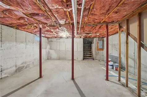 30 Riverwoods Court East Providence RI 02916