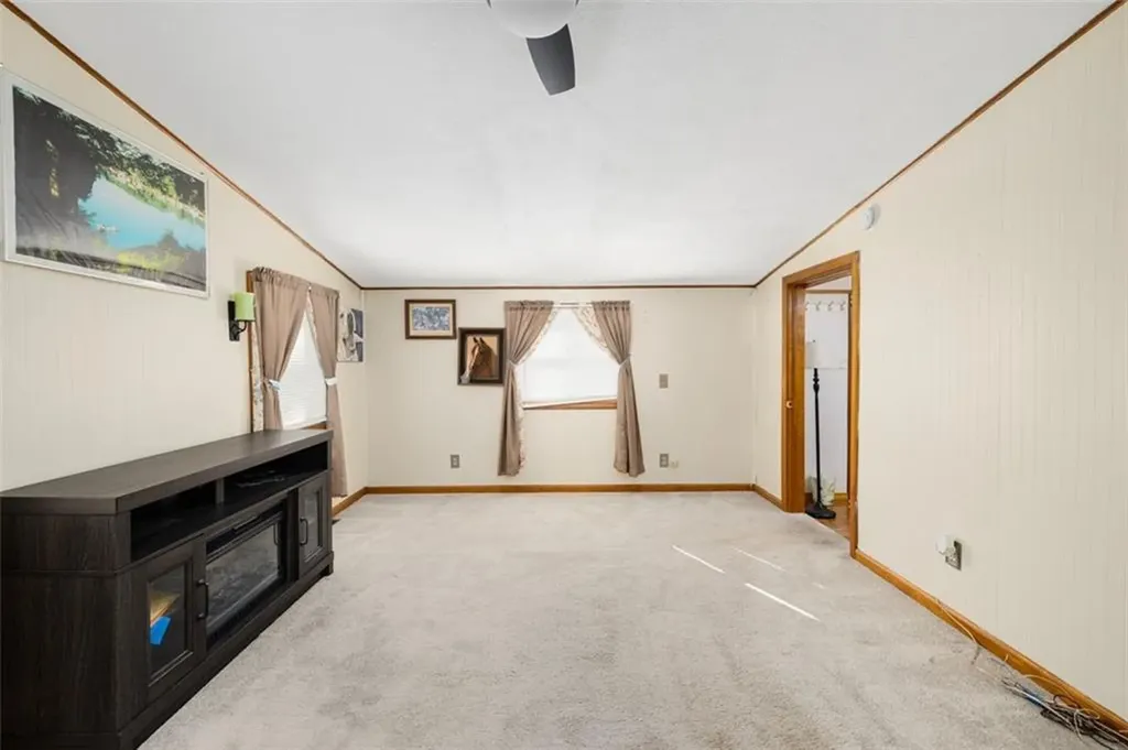 375 Namquid Drive Warwick RI 02886