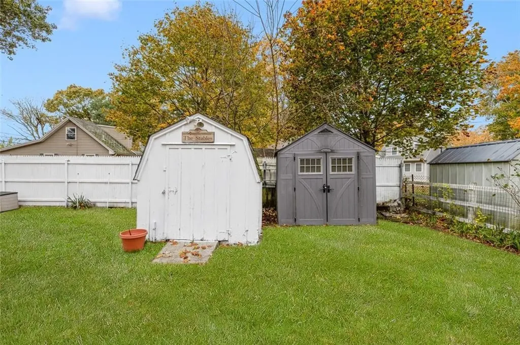 375 Namquid Drive Warwick RI 02886