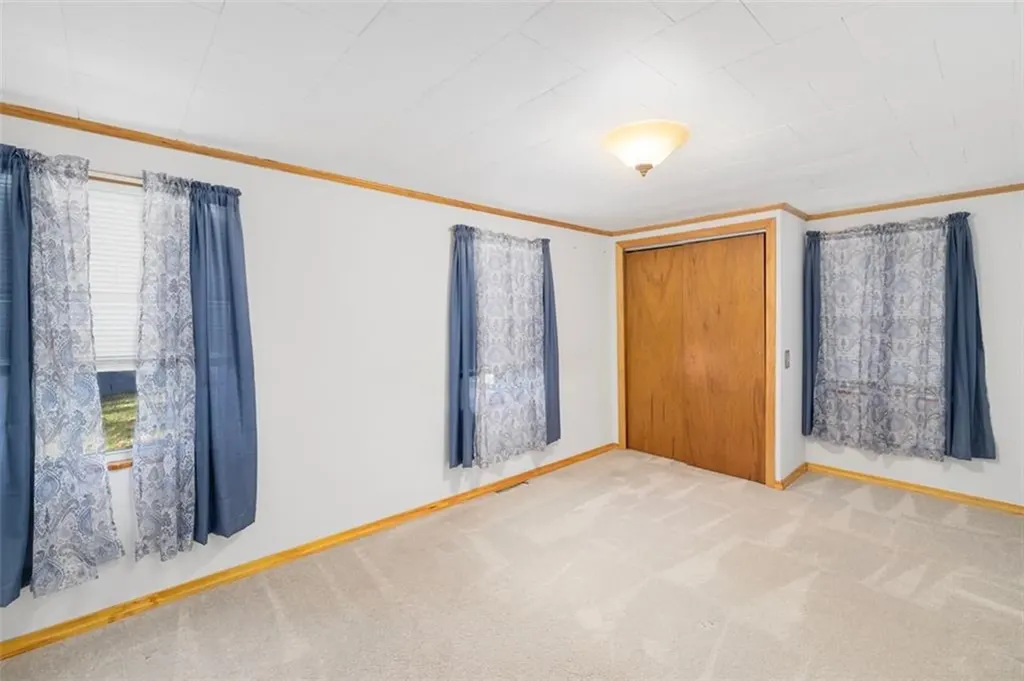 375 Namquid Drive Warwick RI 02886