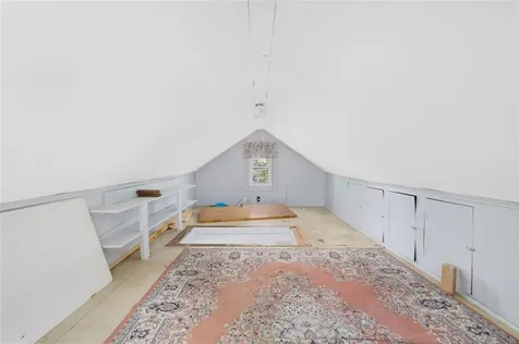 375 Namquid Drive Warwick RI 02886