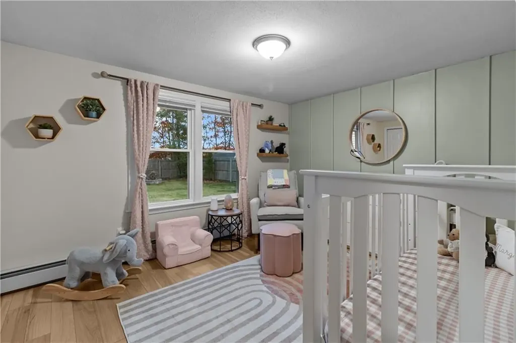 28 Chatworth Avenue Warwick RI 02886