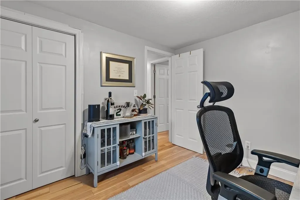 28 Chatworth Avenue Warwick RI 02886