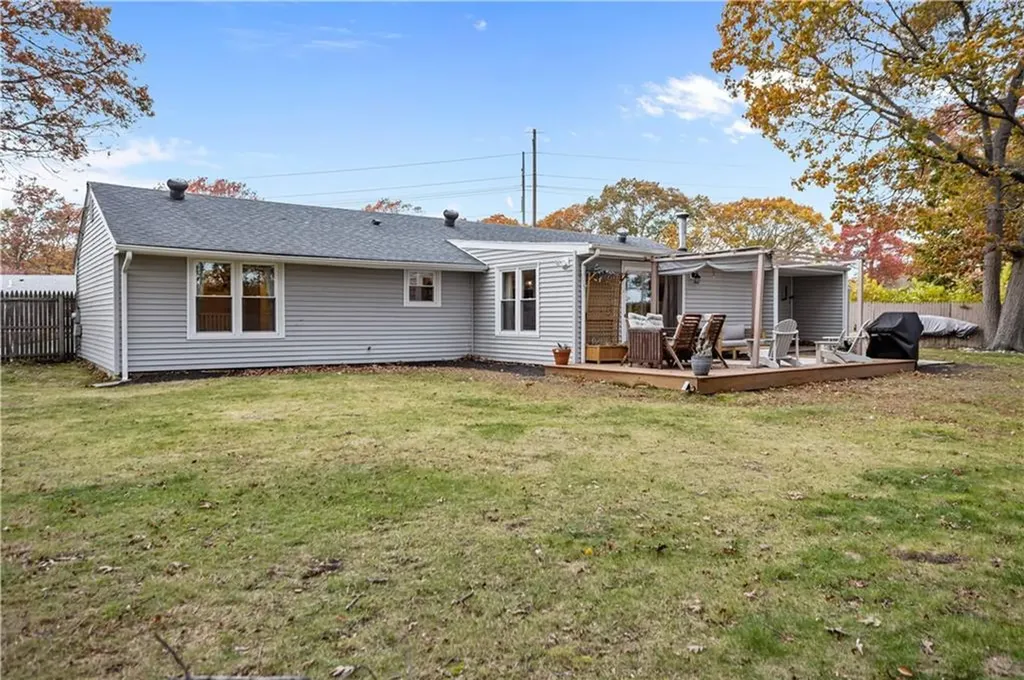 28 Chatworth Avenue Warwick RI 02886