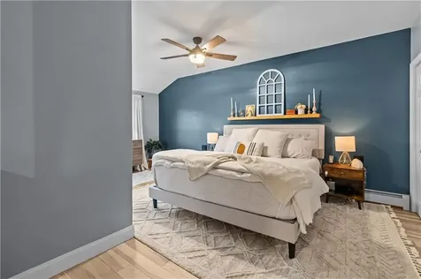 28 Chatworth Avenue Warwick RI 02886