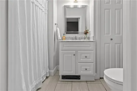 28 Chatworth Avenue Warwick RI 02886