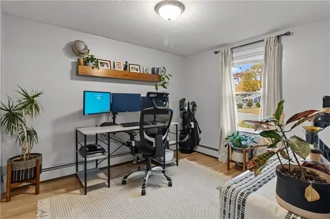 28 Chatworth Avenue Warwick RI 02886