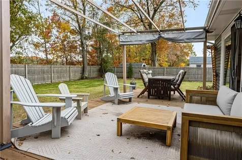 28 Chatworth Avenue Warwick RI 02886