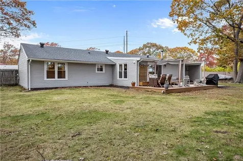 28 Chatworth Avenue Warwick RI 02886