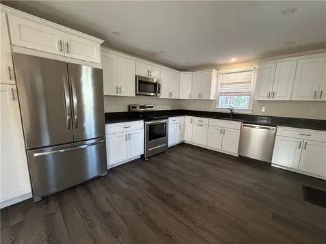 39 Reynolds Street North Kingstown RI 02852