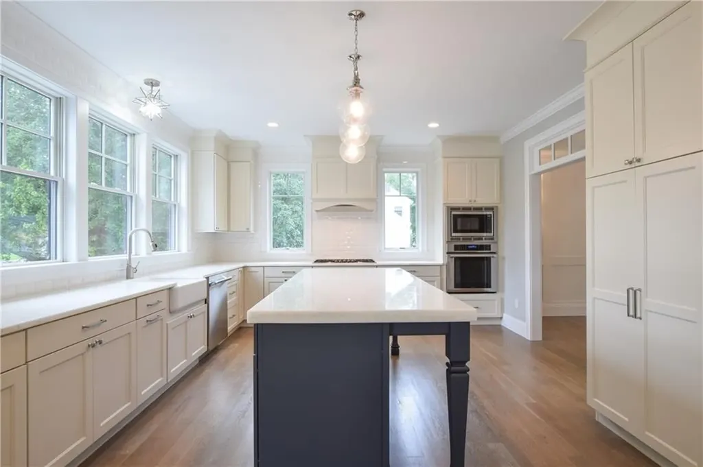 2 Amore Lane East Greenwich RI 02818
