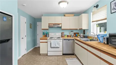 70 Carroll Avenue Newport RI 02840