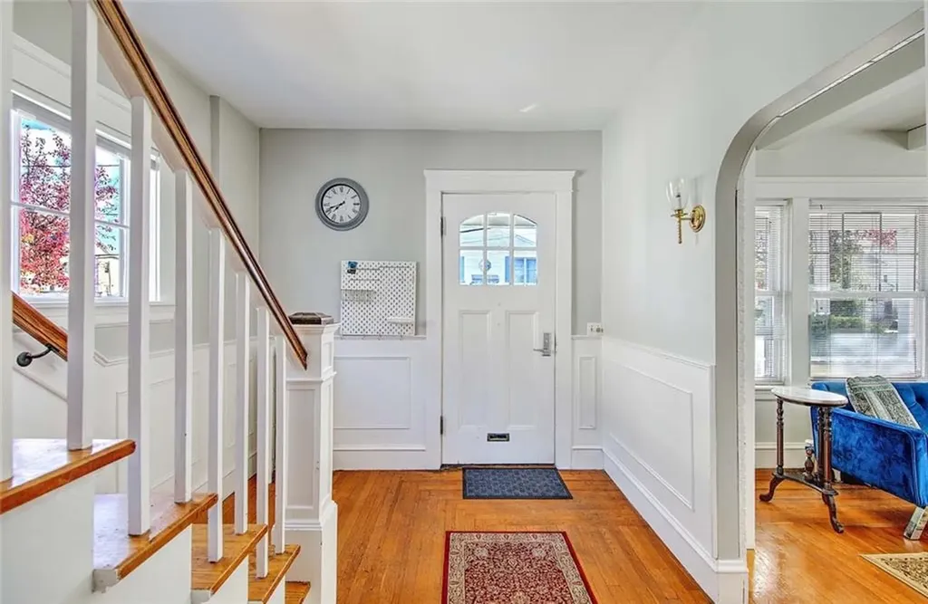 21 Chaucer Street Providence RI 02908